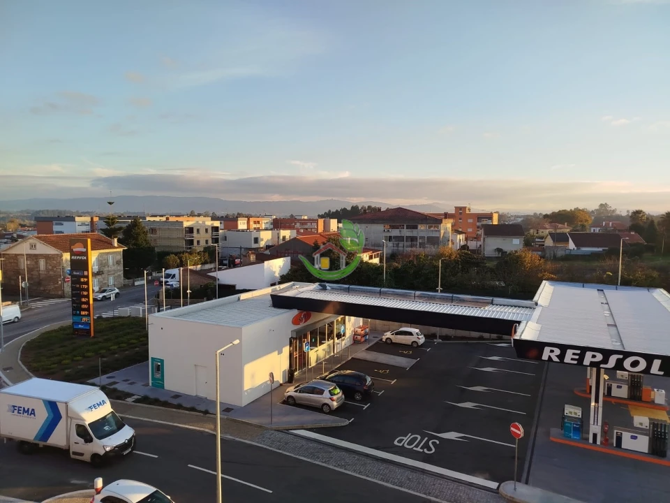Apartamento T3 para Venda em Vila Verde e Barbudo Foto 5