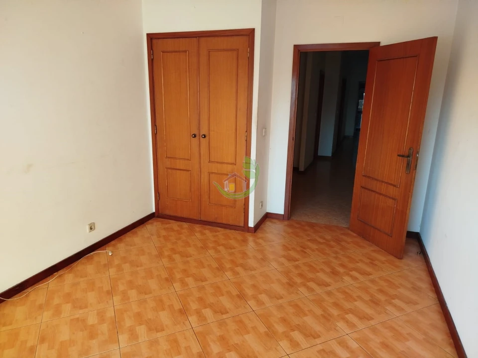 Apartamento T3 para Venda em Vila Verde e Barbudo Foto 13