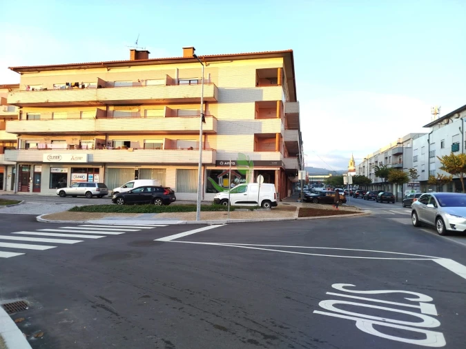 Apartamento T3 para Venda em Vila Verde e Barbudo