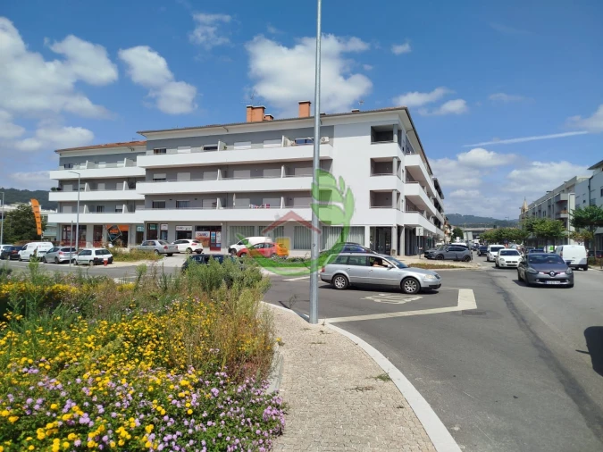Apartamento T3 para Venda em Vila Verde e Barbudo Foto 4