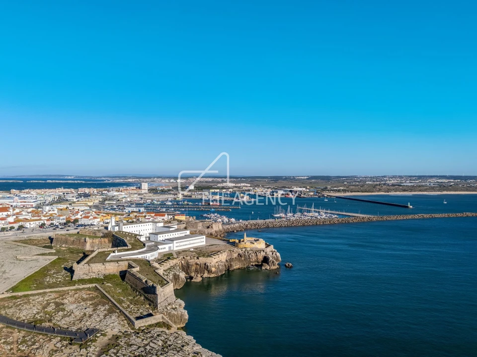 Moradia T3 para Venda em Peniche Foto 32
