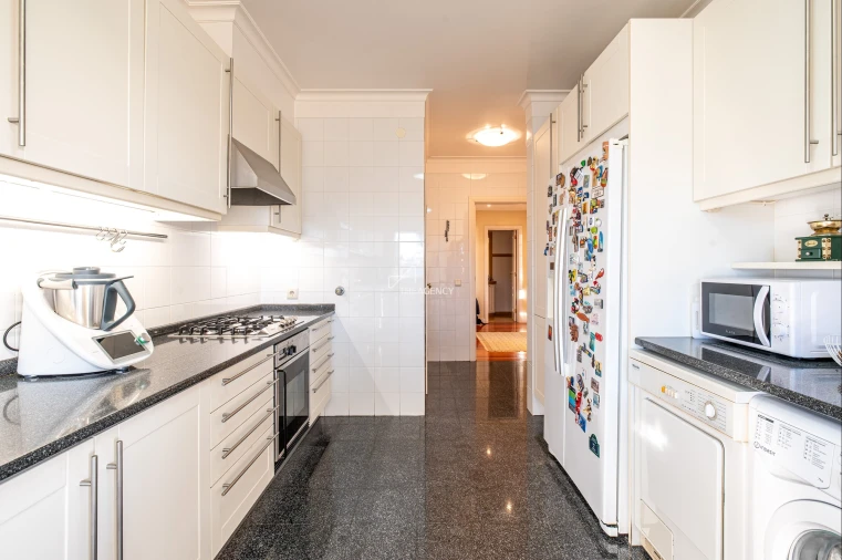 Apartamento T3 para Venda em Cascais e Estoril Foto 16