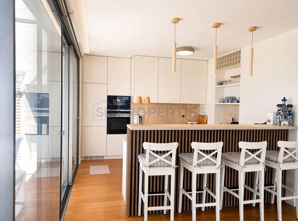 Apartamento T2 para Venda em Quarteira Foto 8