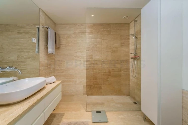 Apartamento T2 para Venda em Quarteira Foto 5