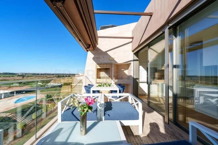 Apartamento T2 para Venda em Quarteira Foto 14