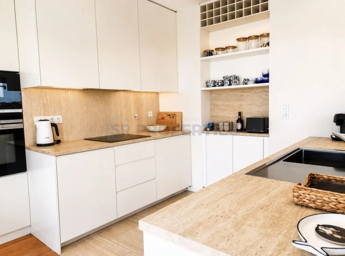 Apartamento T2 para Venda em Quarteira Foto 3