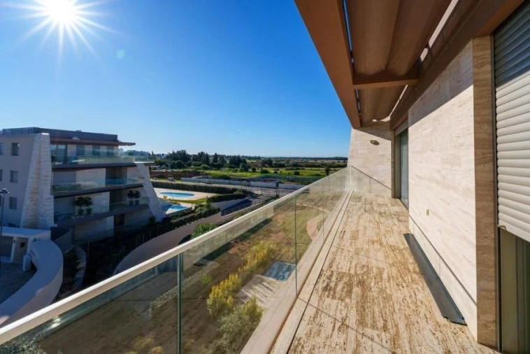 Apartamento T2 para Venda em Quarteira Foto 15