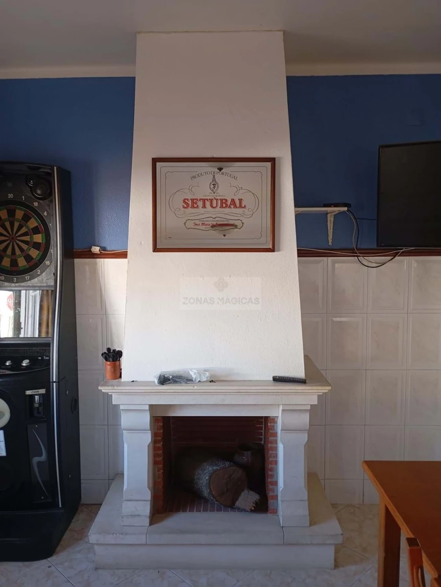 Moradia T8 para Venda em Alvalade Foto 4