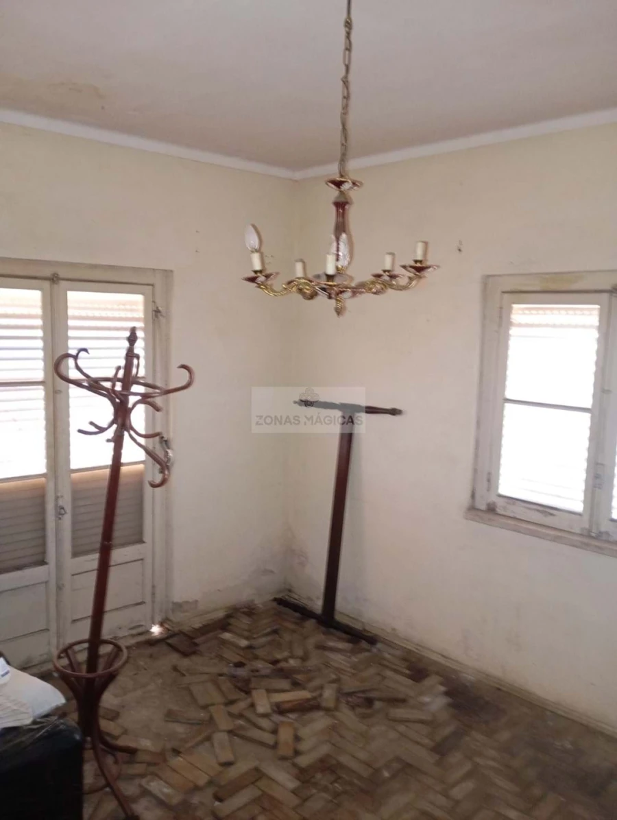 Moradia T8 para Venda em Alvalade Foto 30