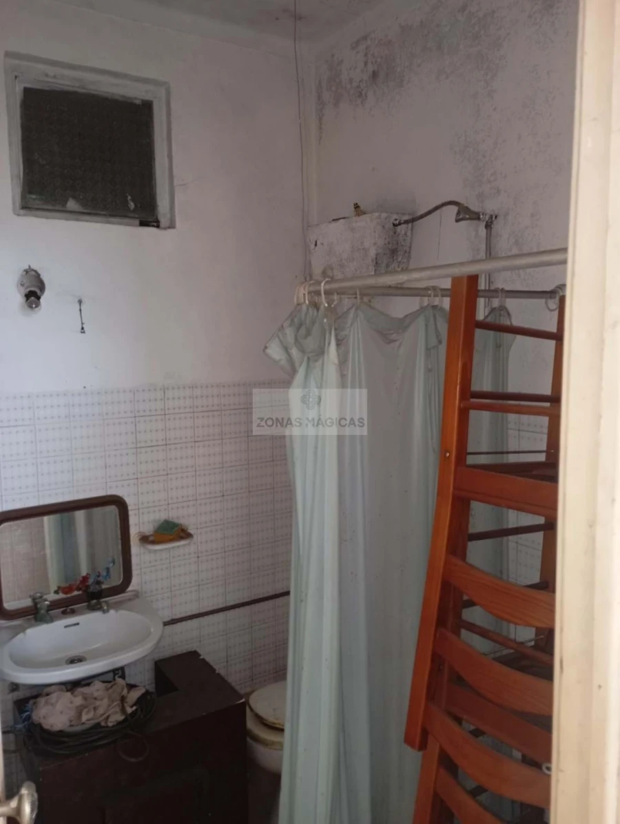 Moradia T8 para Venda em Alvalade Foto 10