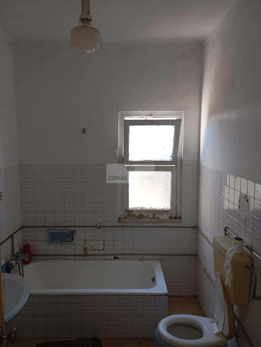 Moradia T8 para Venda em Alvalade Foto 16