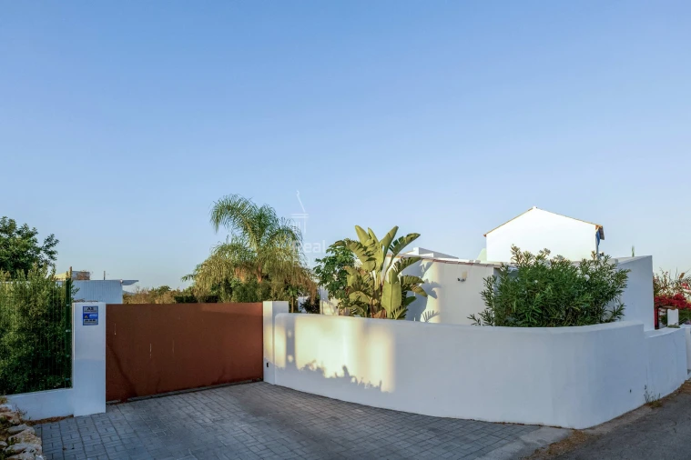 Moradia T3 para Venda em Olhão Foto 2