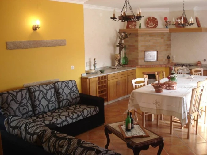 Moradia T5 para Venda em Guilhabreu Foto 5