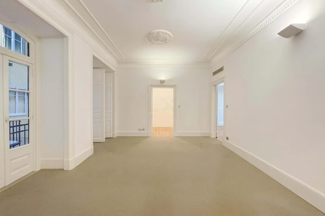 Escritório para Arrendamento em Santo António Foto 14