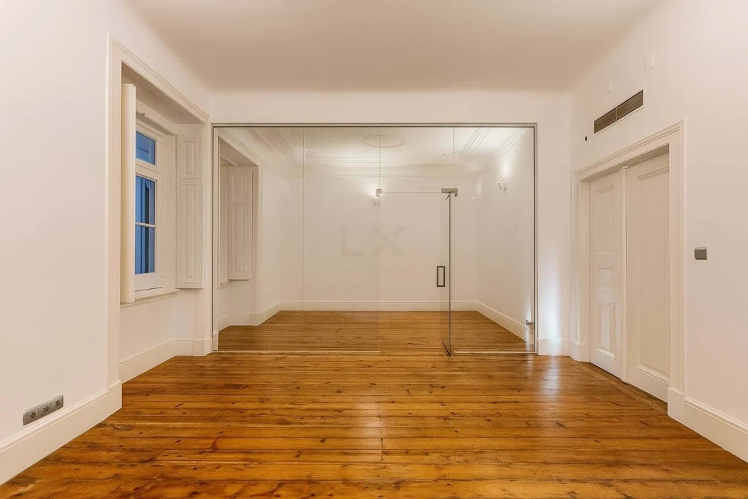 Escritório para Arrendamento em Santo António Foto 4