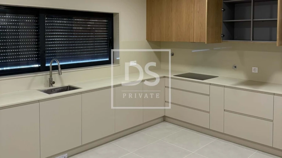 Moradia T3 para Venda em Fregim Foto 7