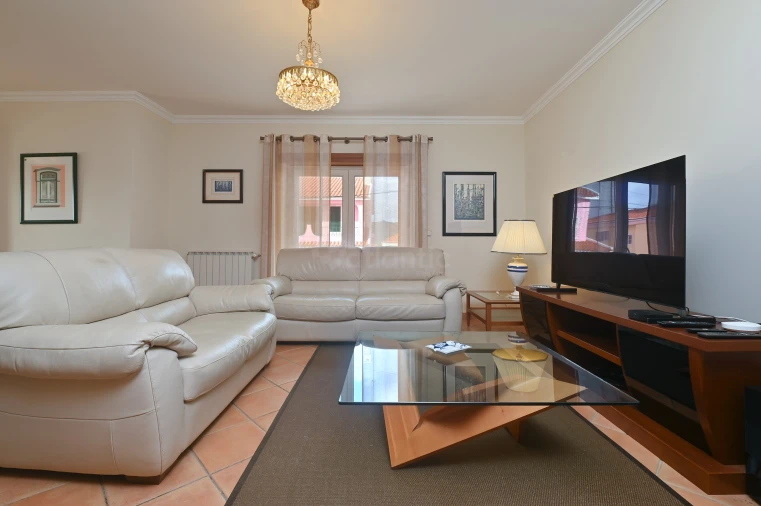 Moradia T3 para Venda em Alcabideche Foto 7