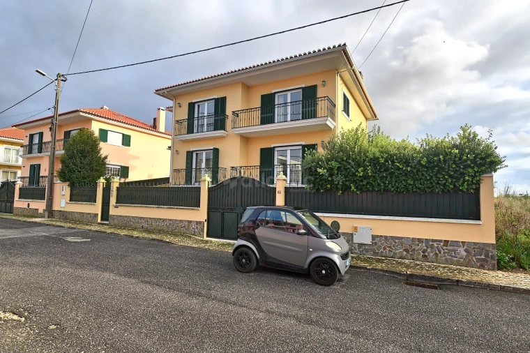 Moradia T3 para Venda em Alcabideche Foto 43