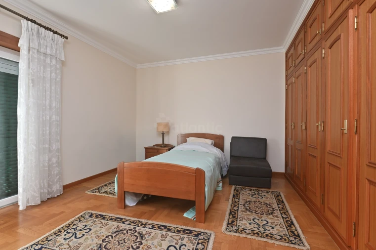 Moradia T3 para Venda em Alcabideche Foto 26