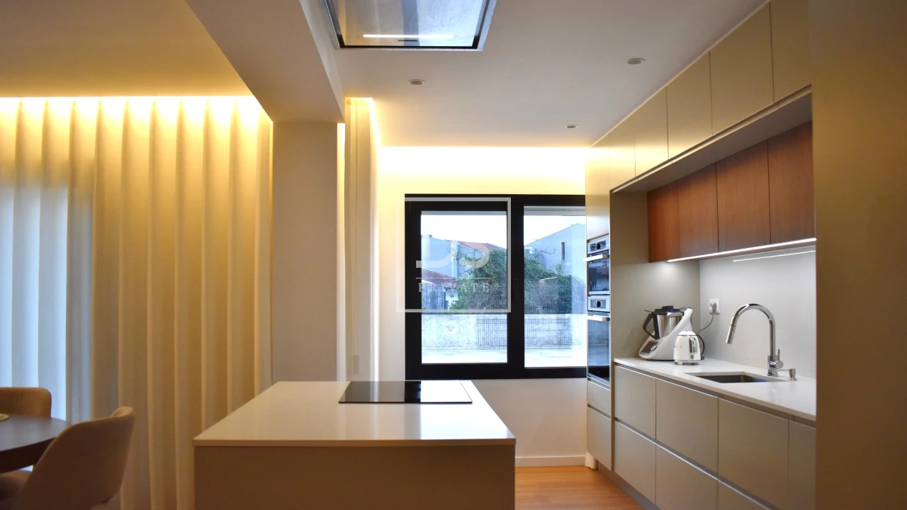 Apartamento T2 para Venda em Braga (Maximinos, Sé e Cividade) Foto 8