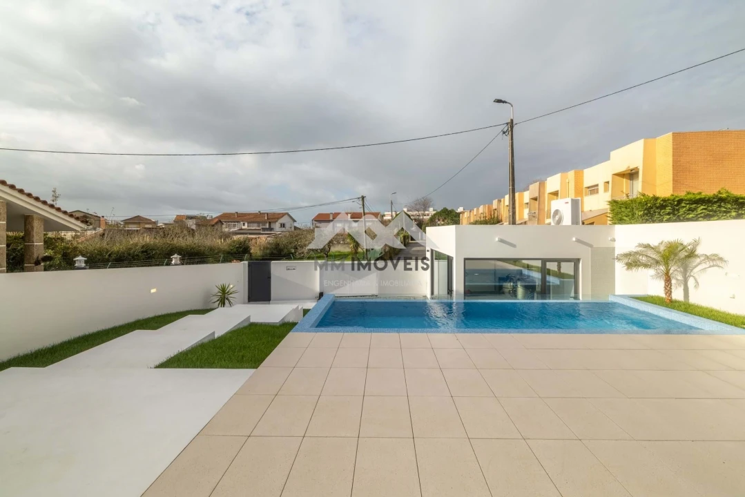 Moradia T3 para Venda em Santa Marinha e São Pedro da Afurada Foto 88