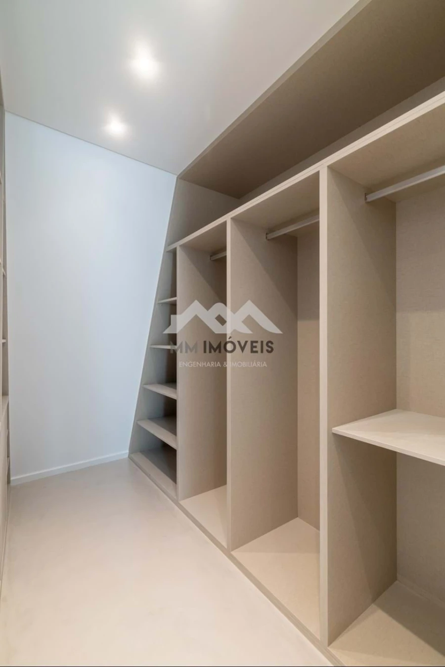 Moradia T3 para Venda em Santa Marinha e São Pedro da Afurada Foto 32