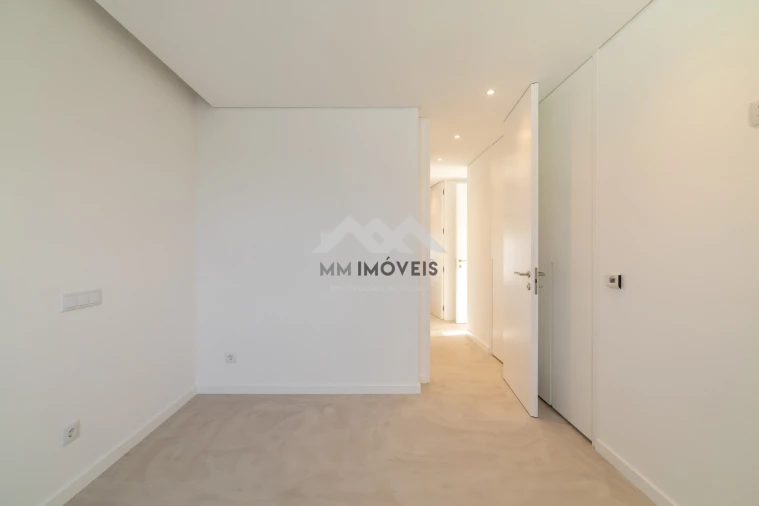 Moradia T3 para Venda em Santa Marinha e São Pedro da Afurada Foto 53