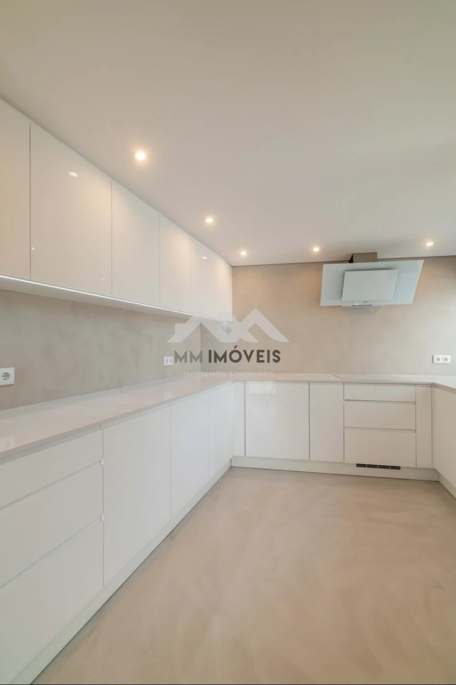 Moradia T3 para Venda em Santa Marinha e São Pedro da Afurada Foto 69