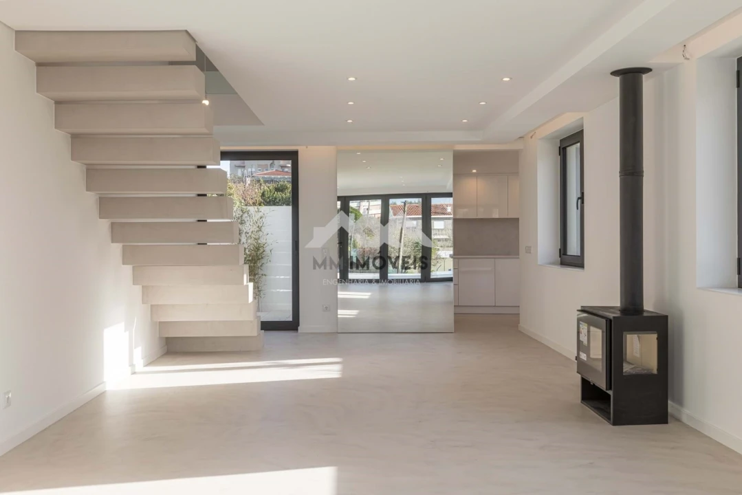 Moradia T3 para Venda em Santa Marinha e São Pedro da Afurada Foto 60