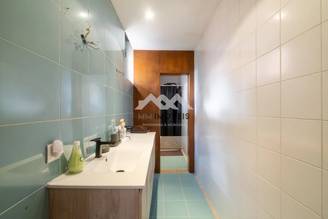 Moradia T4 para Venda em Caria Foto 33