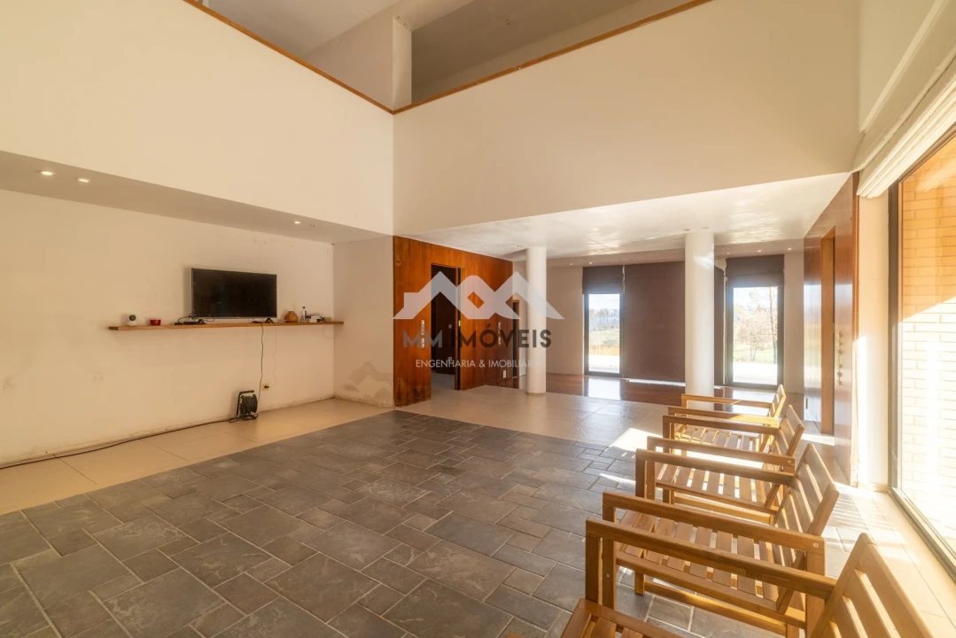 Moradia T4 para Venda em Caria Foto 17