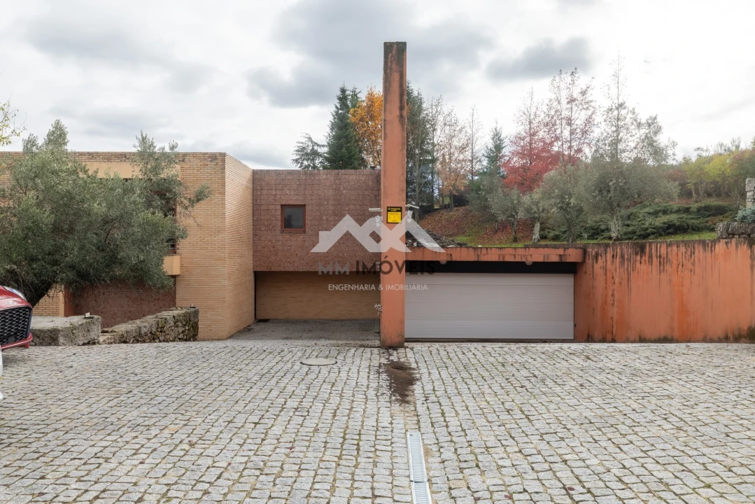 Moradia T4 para Venda em Caria Foto 46