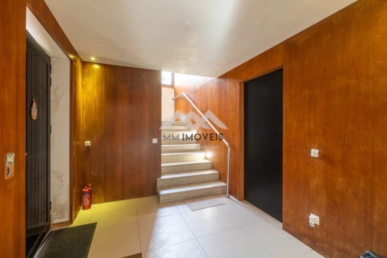 Moradia T4 para Venda em Caria Foto 18