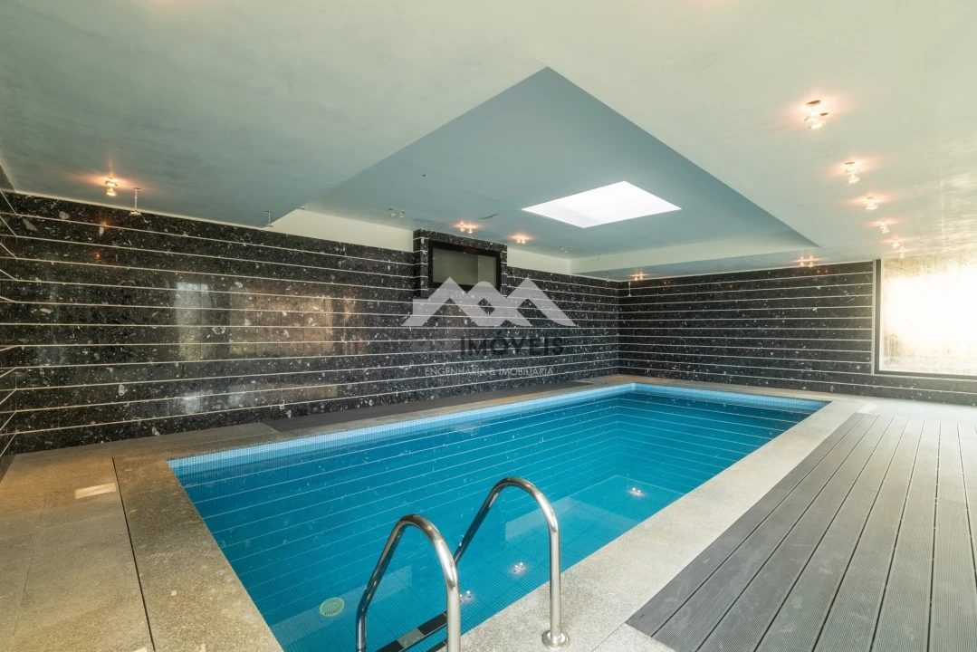 Moradia T4 para Venda em Caria Foto 7