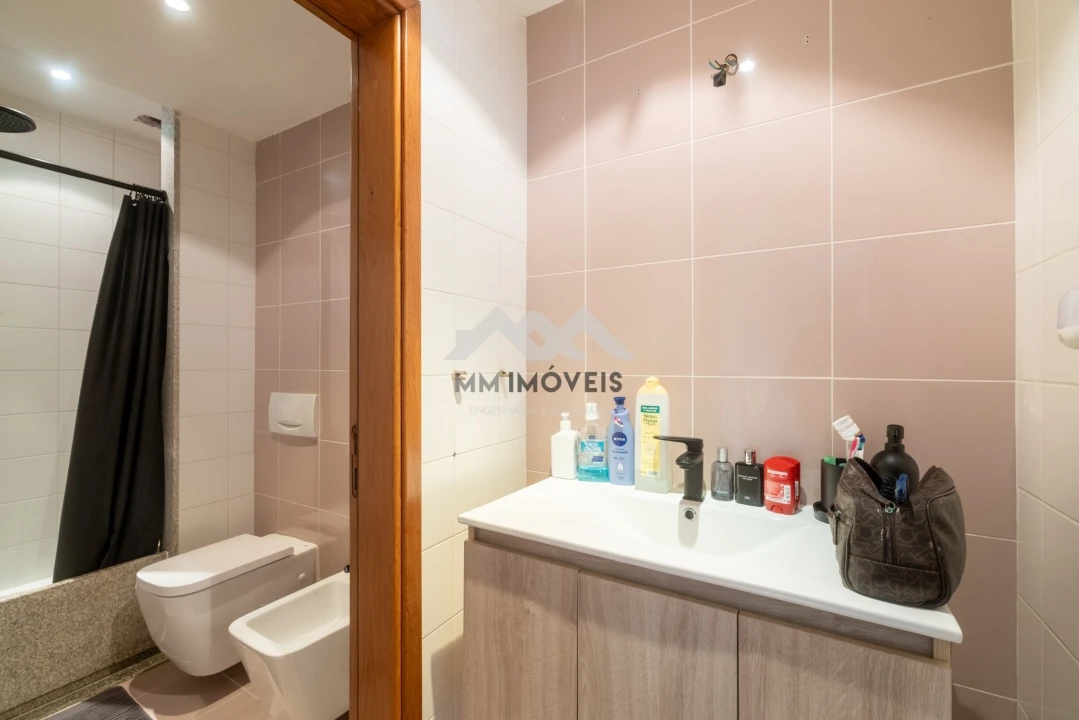 Moradia T4 para Venda em Caria Foto 36