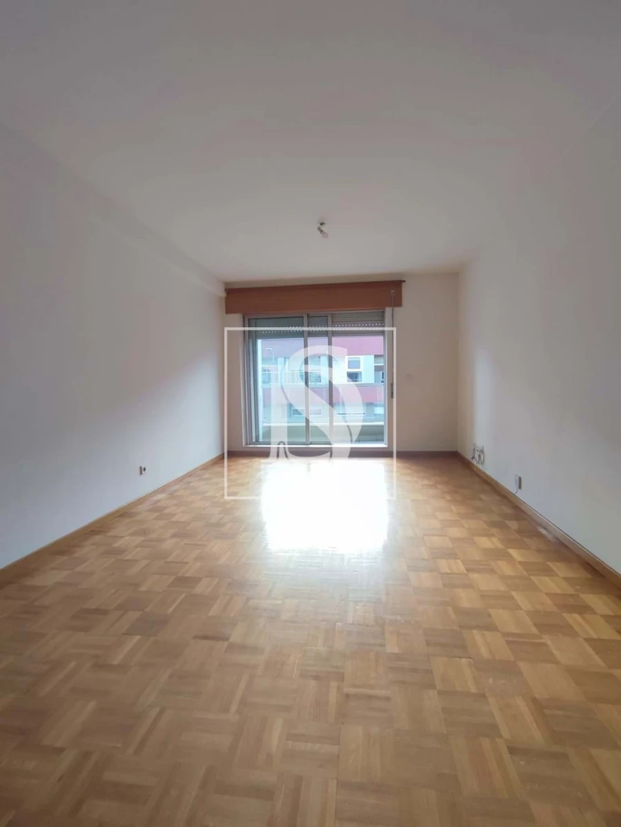 Apartamento T2 para Venda em Vila das Aves Foto 4