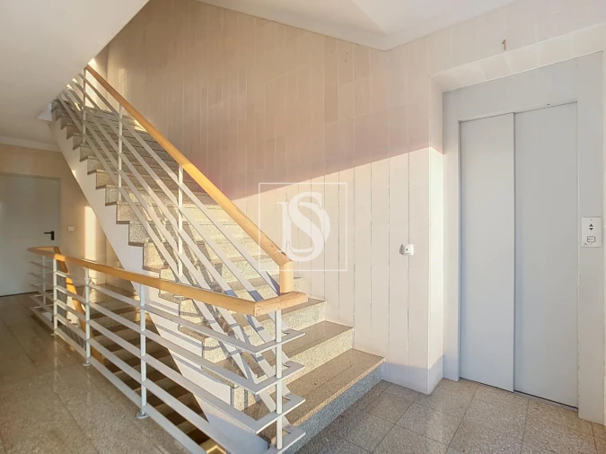 Apartamento T2 para Venda em Aguas Santas Foto 19