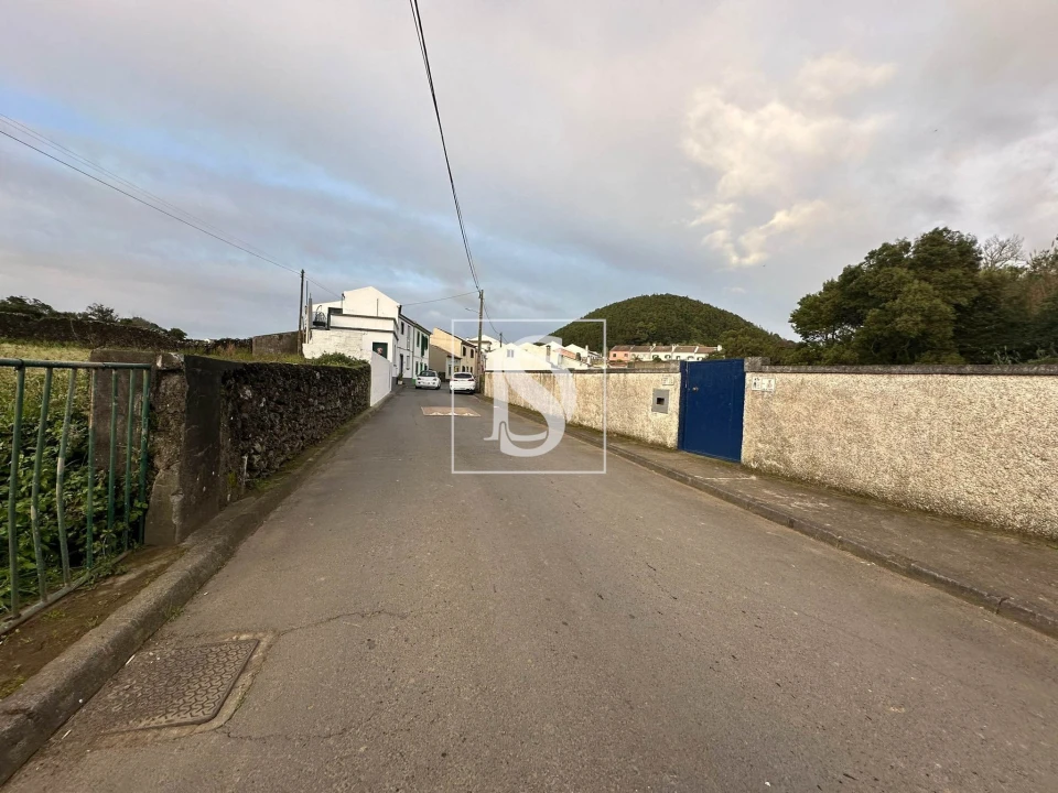 Terreno para Venda em Cabouco Foto 5