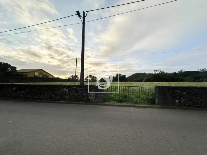 Terreno para Venda em Cabouco Foto 5