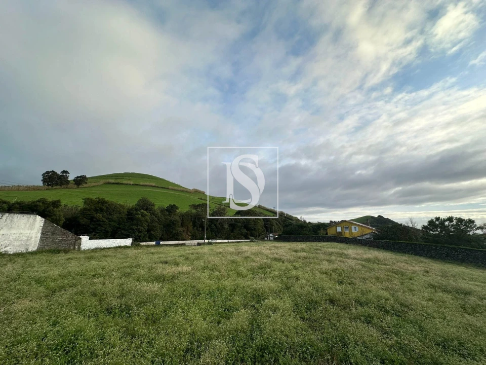 Terreno para Venda em Cabouco Foto 10