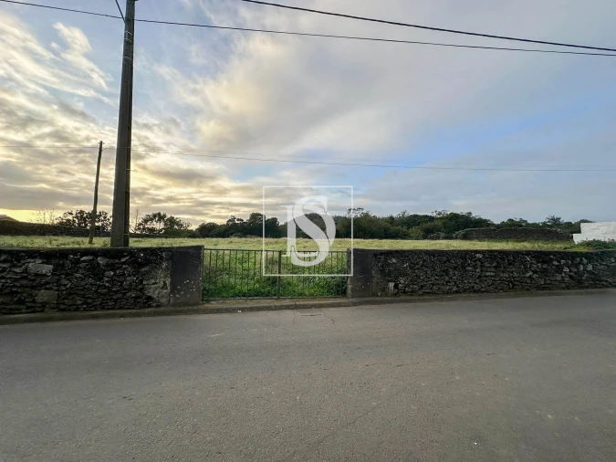 Terreno para Venda em Cabouco Foto 11