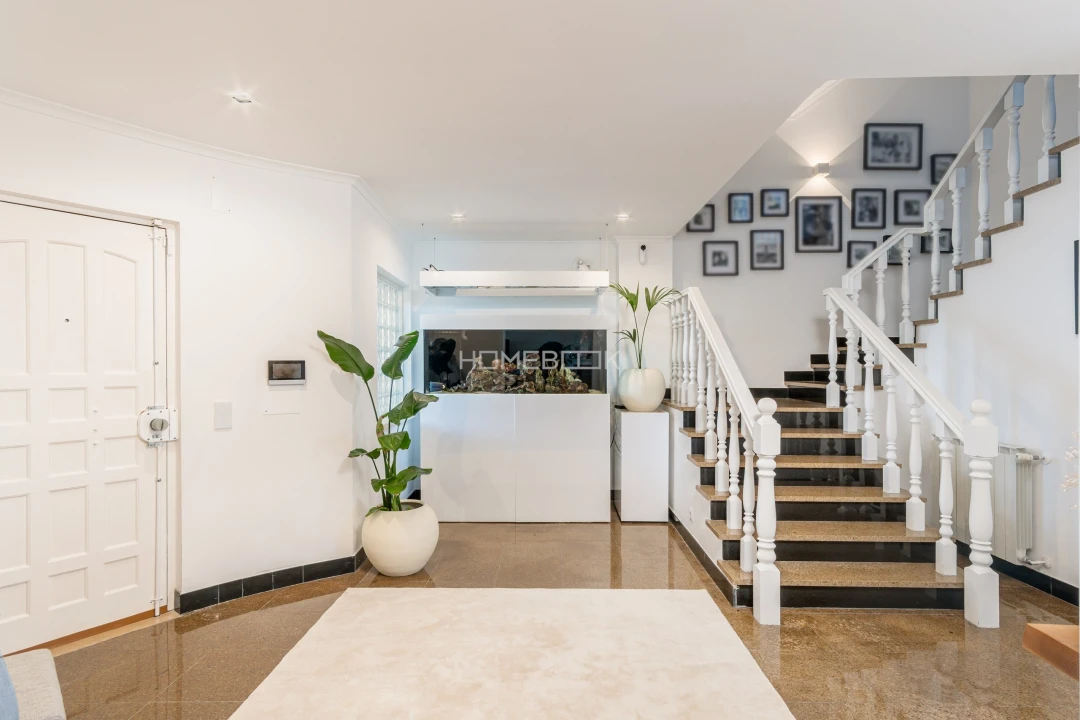 Moradia T5 para Venda em Algueirão-Mem Martins Foto 6