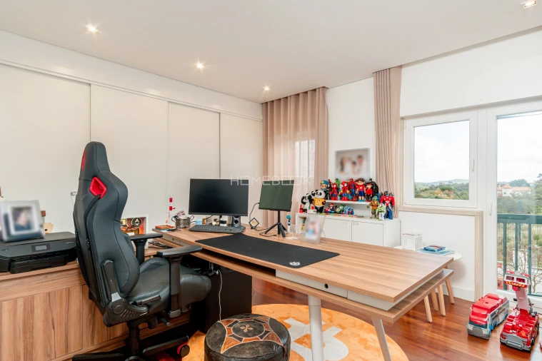 Moradia T5 para Venda em Algueirão-Mem Martins Foto 24