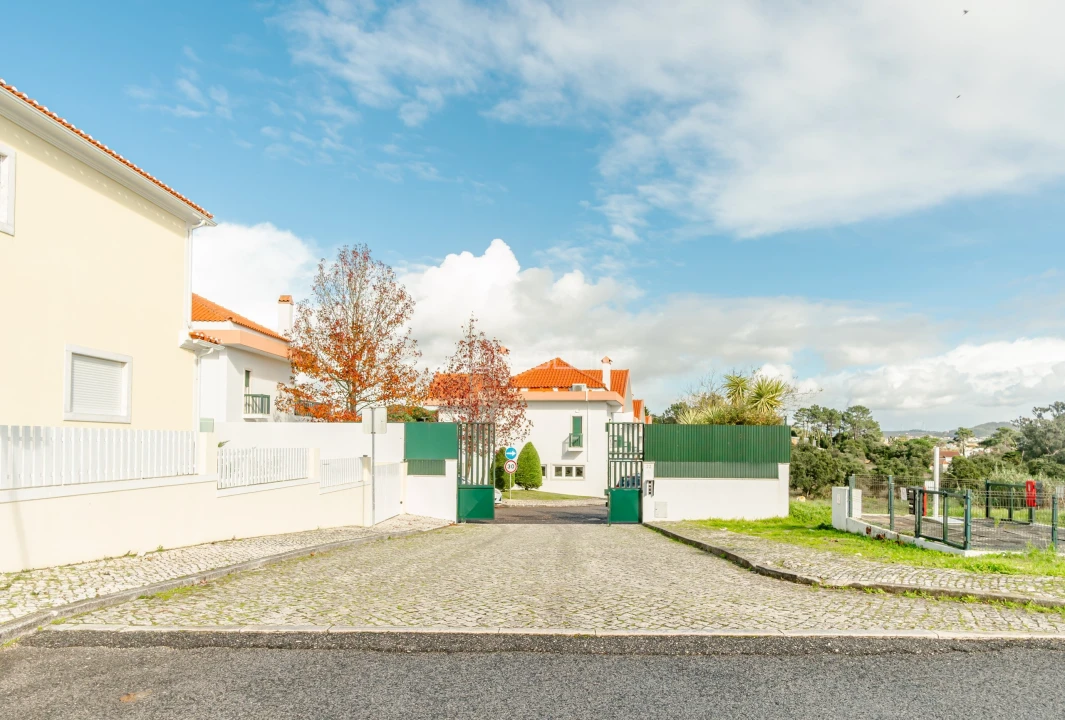 Moradia T5 para Venda em Algueirão-Mem Martins Foto 62