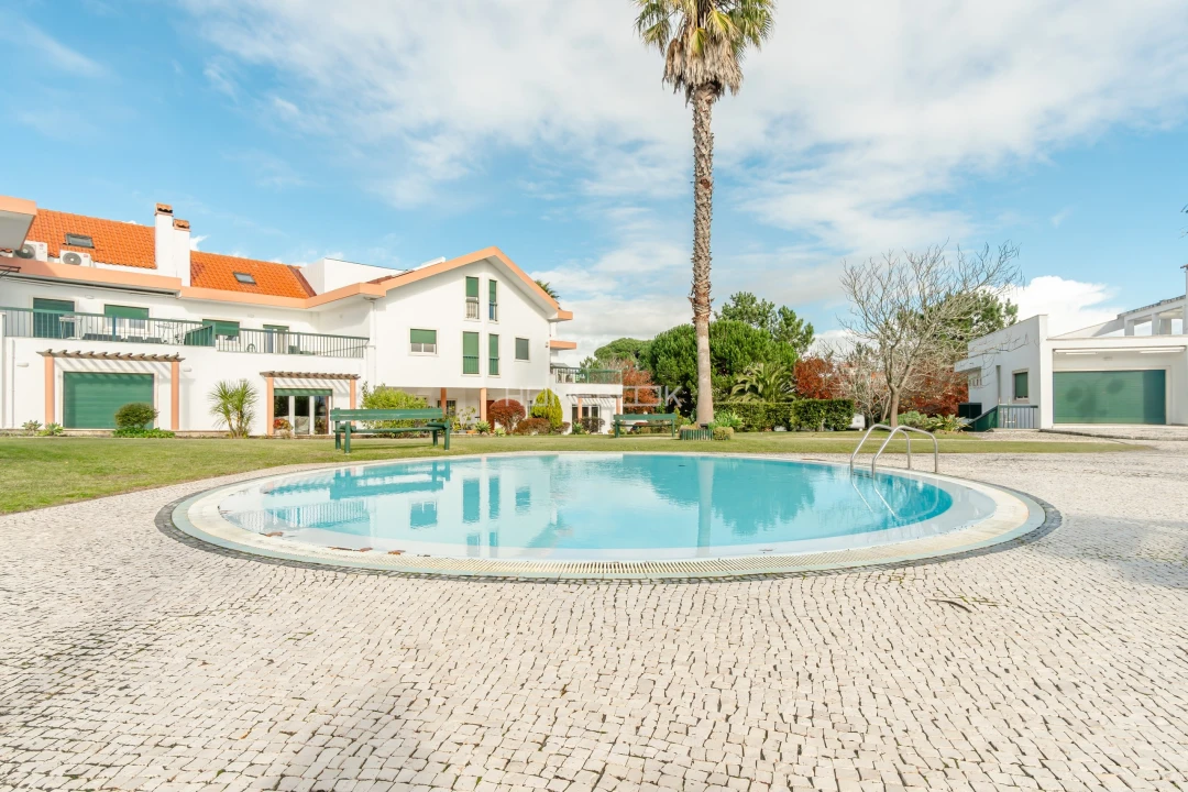 Moradia T5 para Venda em Algueirão-Mem Martins Foto 59