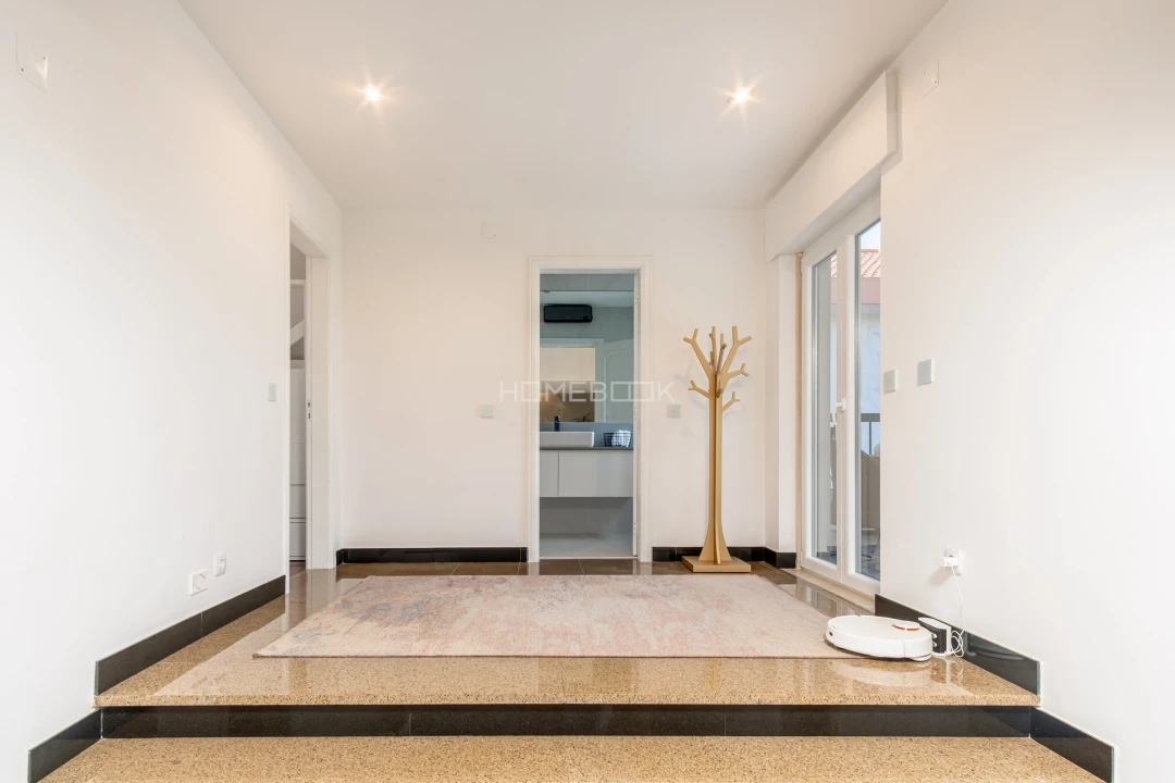 Moradia T5 para Venda em Algueirão-Mem Martins Foto 44