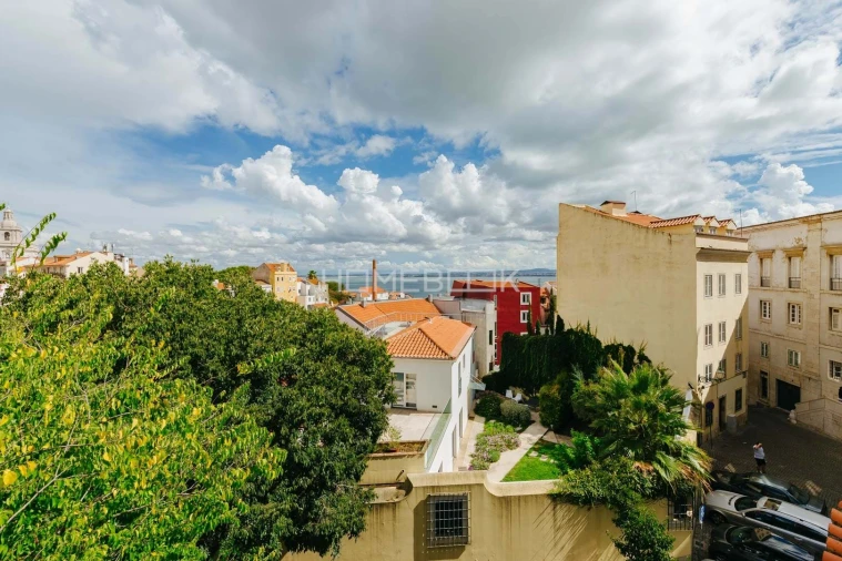 Apartamento T2 para Arrendamento em Santa Maria Maior Foto 1