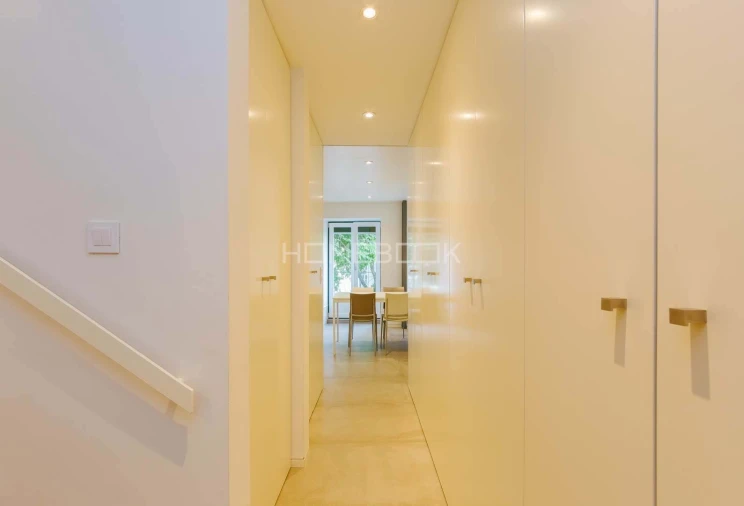 Apartamento T2 para Arrendamento em Santa Maria Maior Foto 9