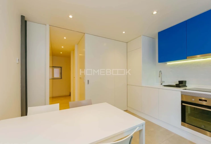 Apartamento T2 para Arrendamento em Santa Maria Maior Foto 6