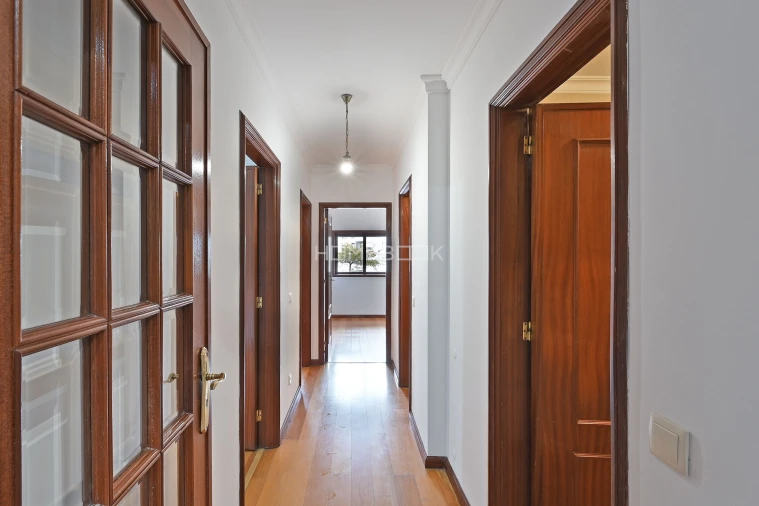 Apartamento T3 para Venda em Paranhos Foto 8